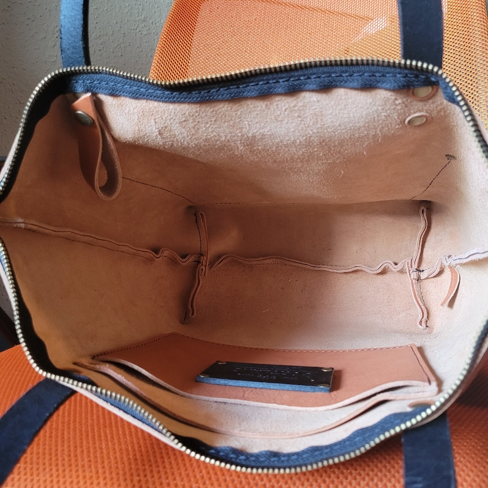 Portland Leather Medium Zip Tote Bag - Satsuma - Picture 6 of 6